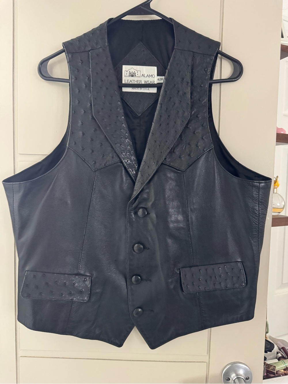 ALamo Learher Black Leather Vest with Textured Ostrich-Style Panels - Picture 6 of 12